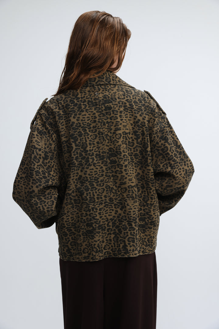 Cheers leopard jacket women’s olive green and black leopard print denim jacket with classic collar front pockets and shoulder patches
