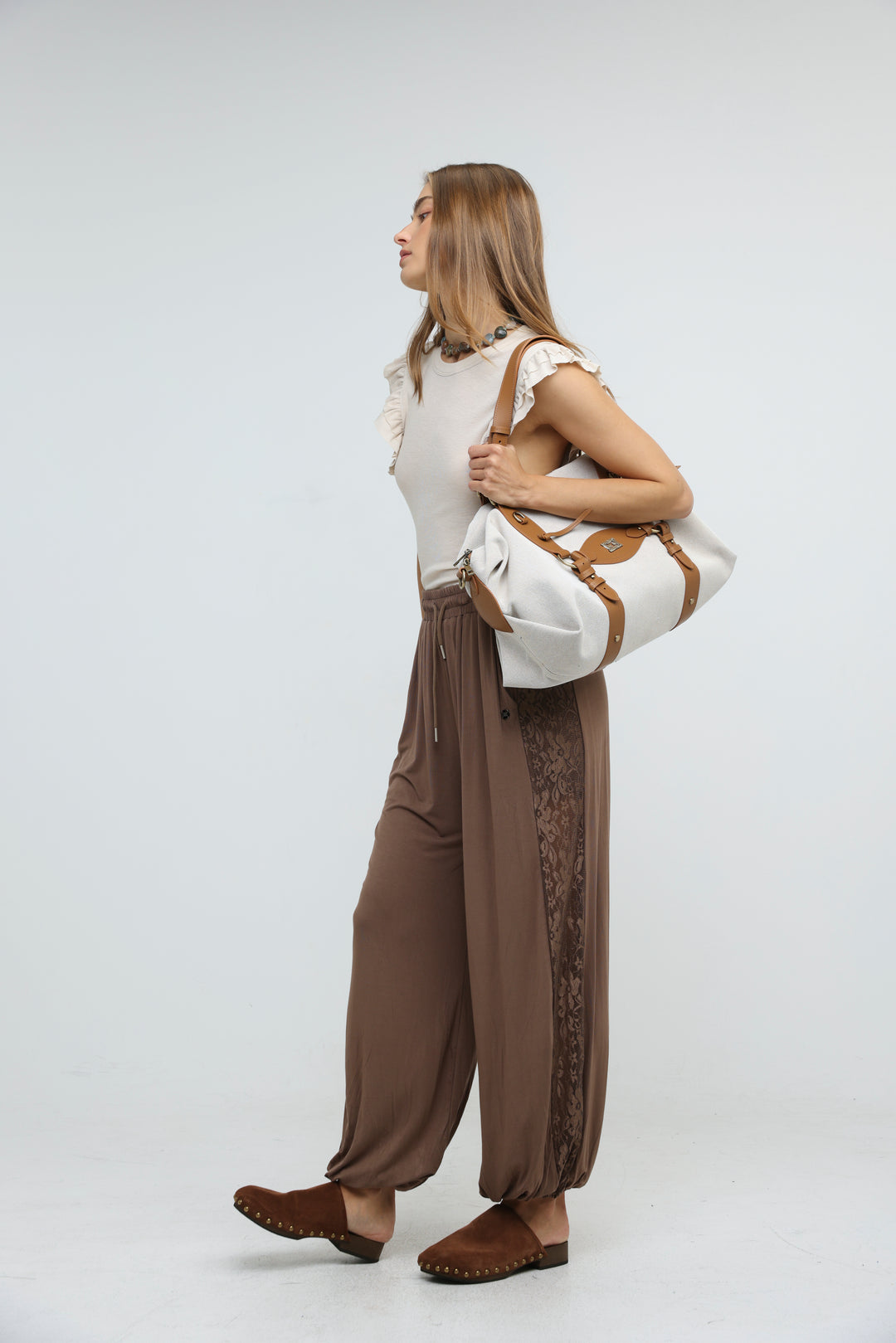Relocation Cream Bag