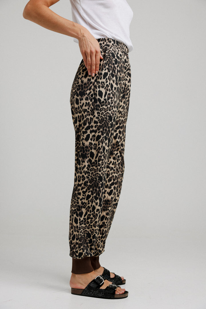 Comfort Leopard Joggers