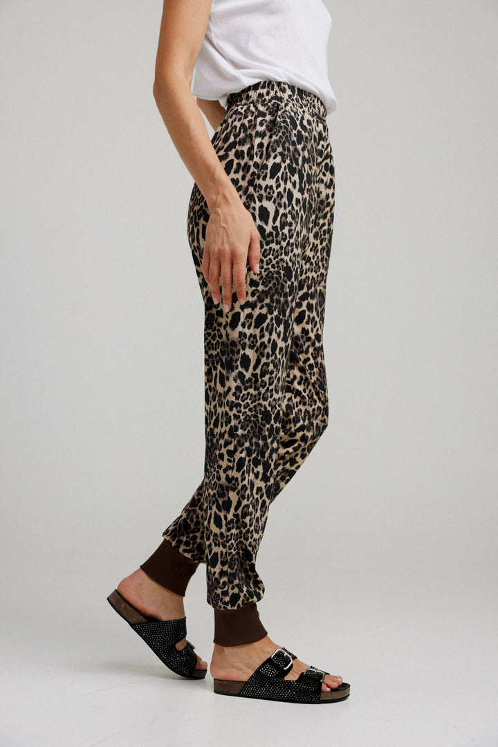 Comfort Leopard Joggers