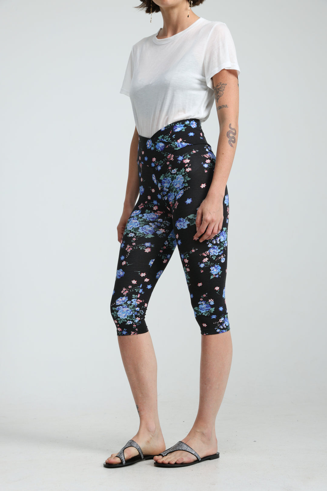 Dooni Dark Floral Leggings