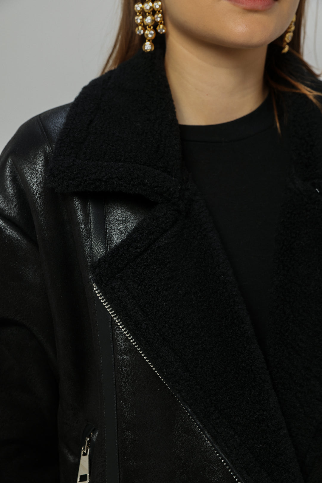 מעיל דמוי עור שחור עם בטנה רכה Faux Leather Black Coat