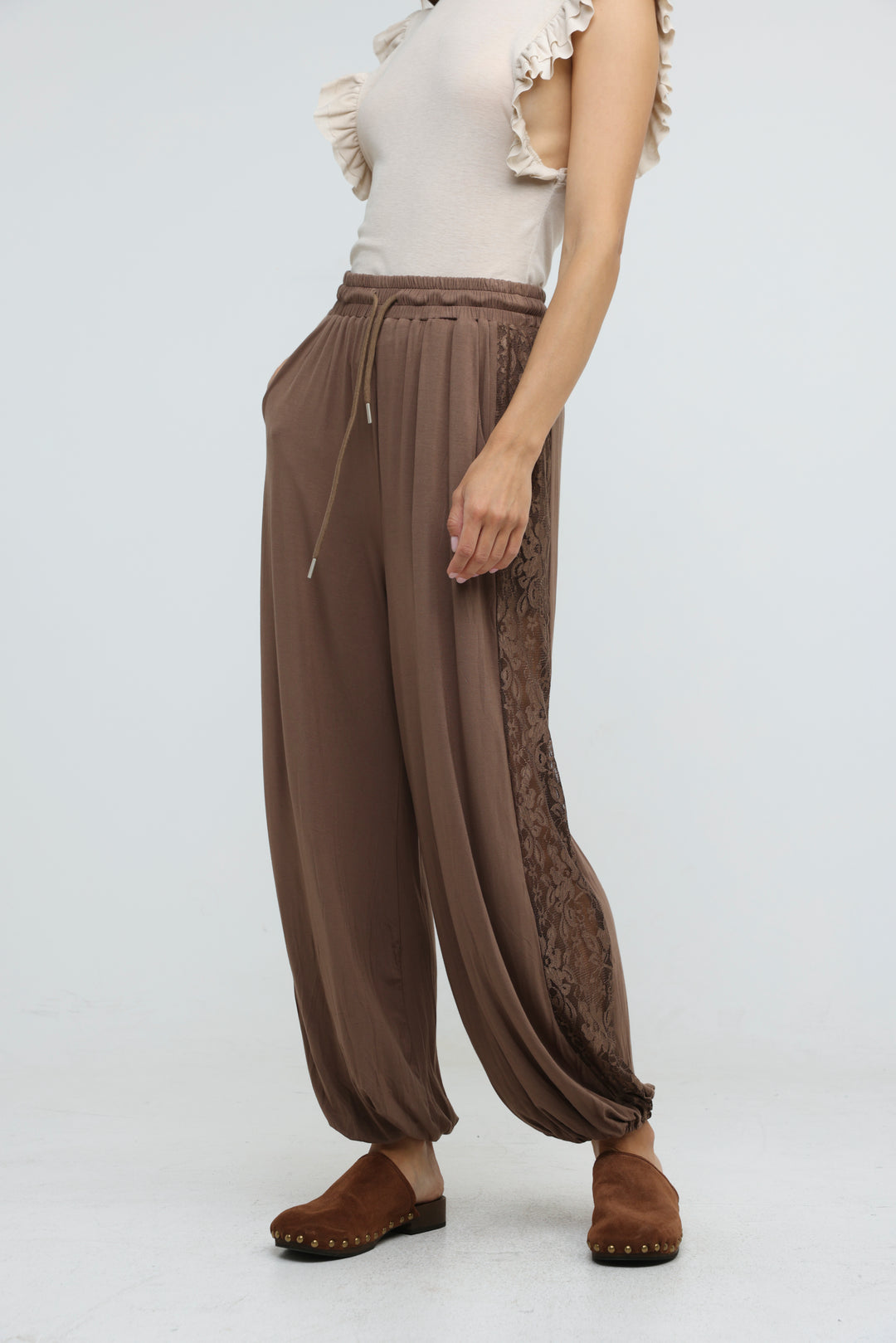 Wander Brown Joggers