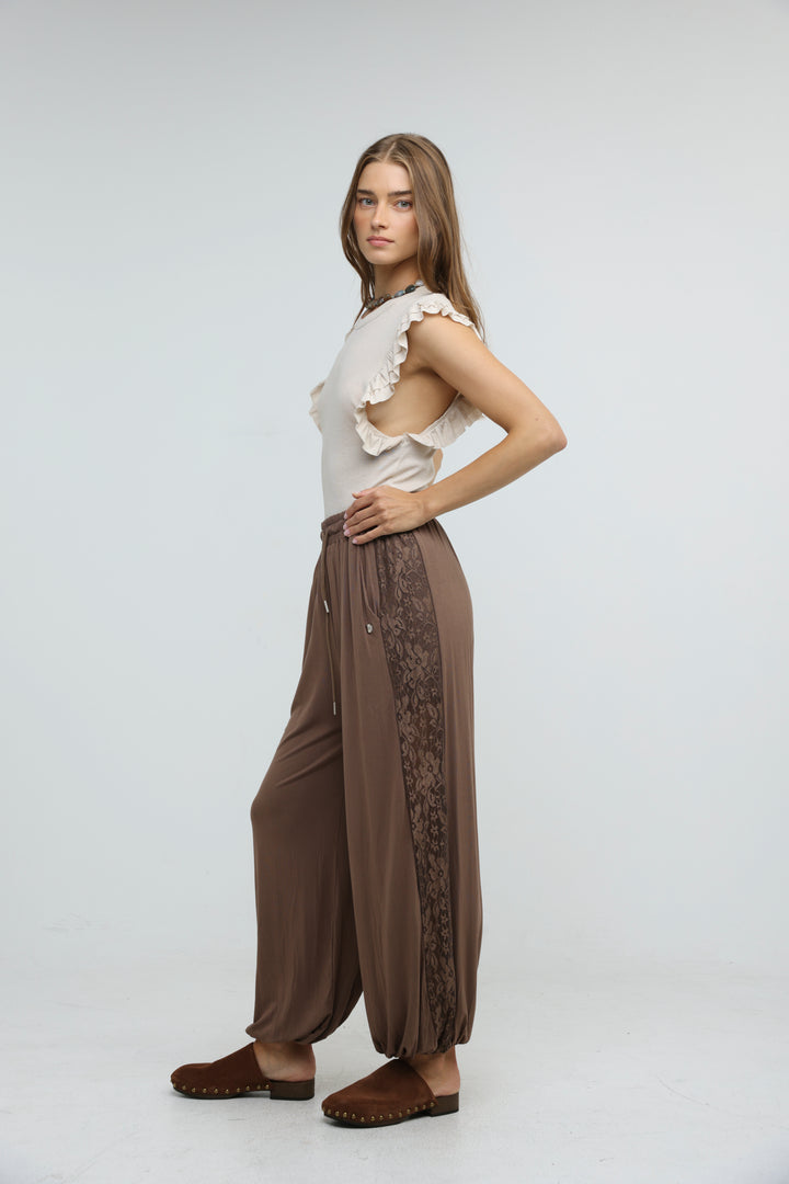 Wander Brown Joggers