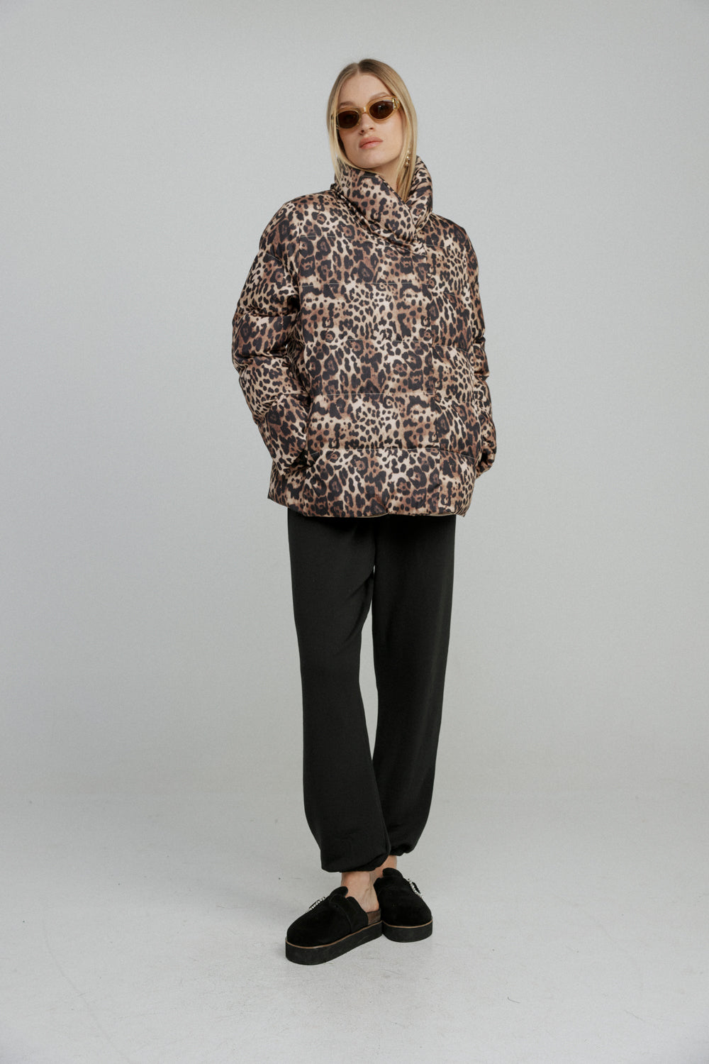 מעיל מנומר לנשים Quilted Leopard Coat 