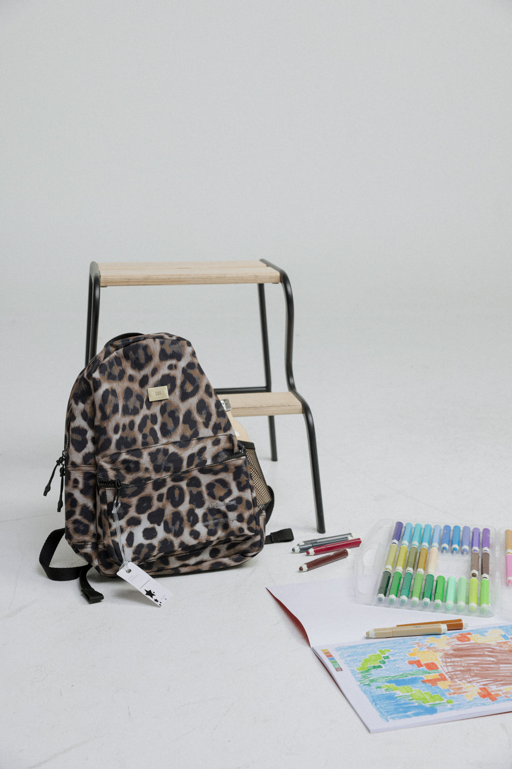 תיק מנומר עם תא ראשי מרווח לילדים Leopard Kids Backpack