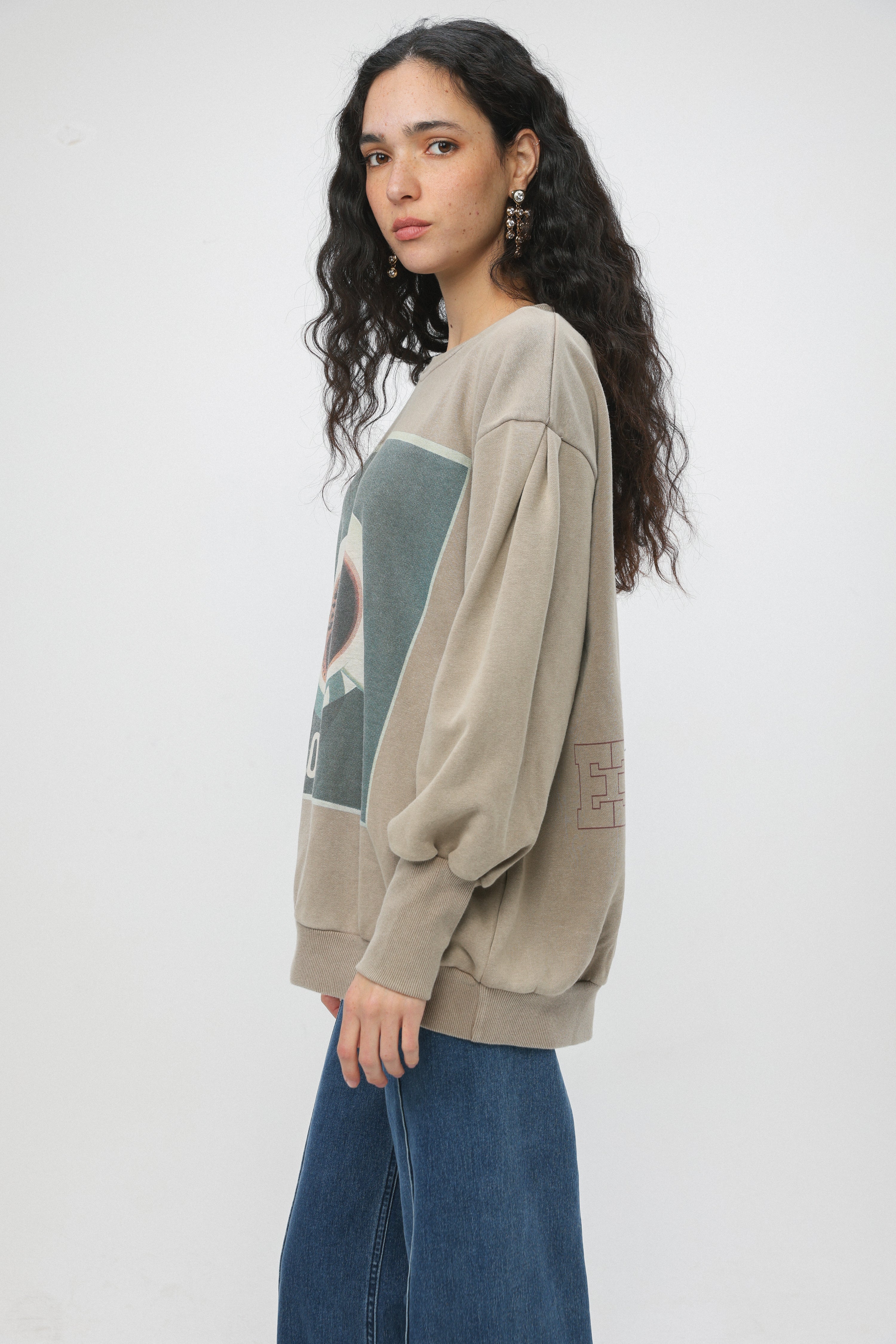 Hello Mocha Sweatshirt – SEESTARZ