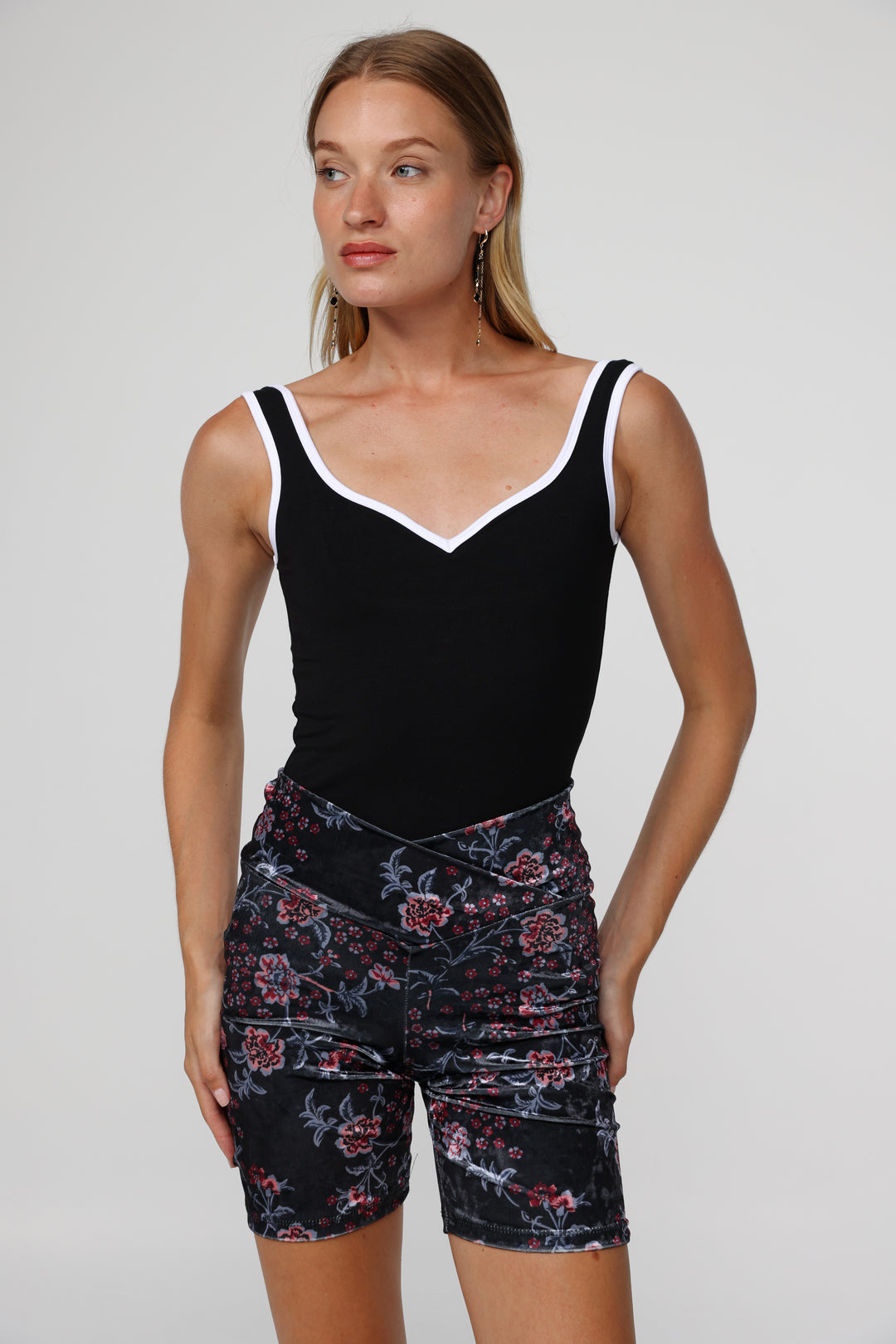 Shape Black Tank