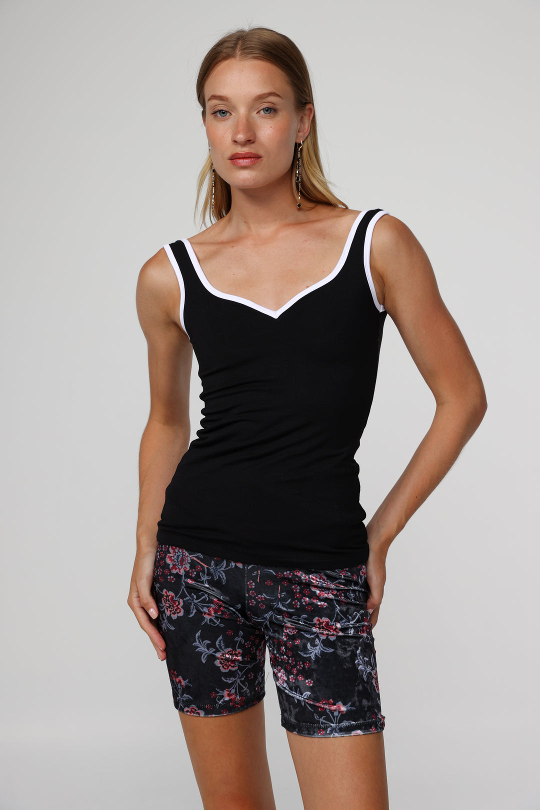 Shape Black Tank