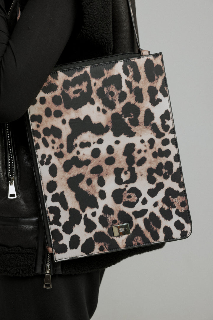 תיק מנומר קל ועמיד למחשב Leopard Laptop Bag