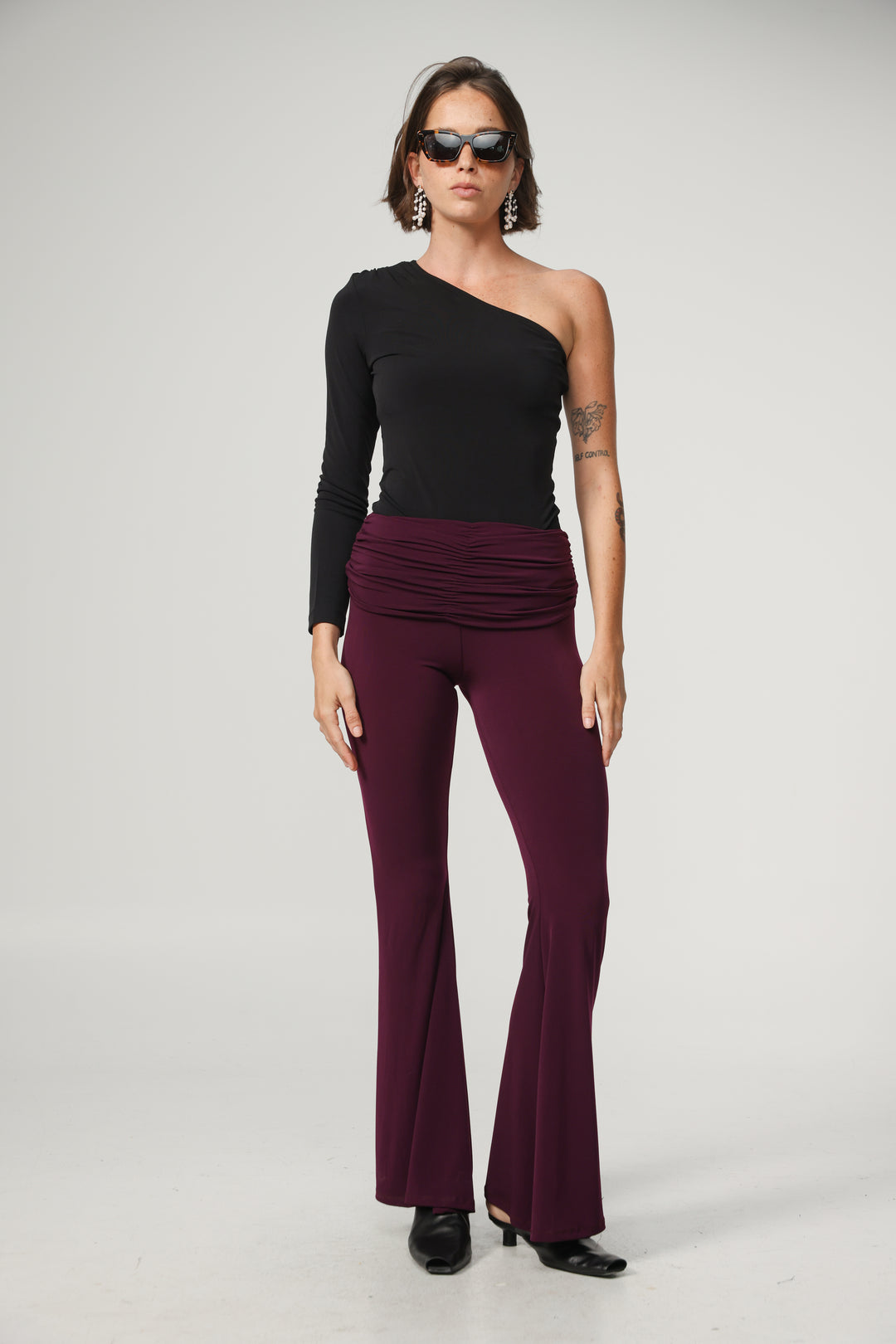 Gathered Waist Plum Flare Leggings