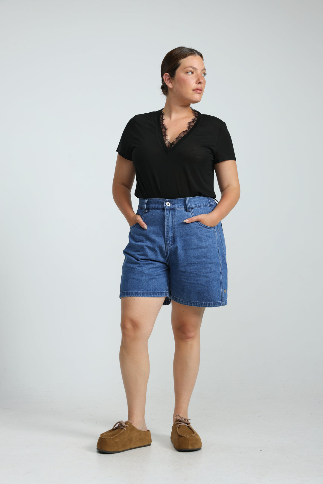 Guri Black Dots Denim Shorts