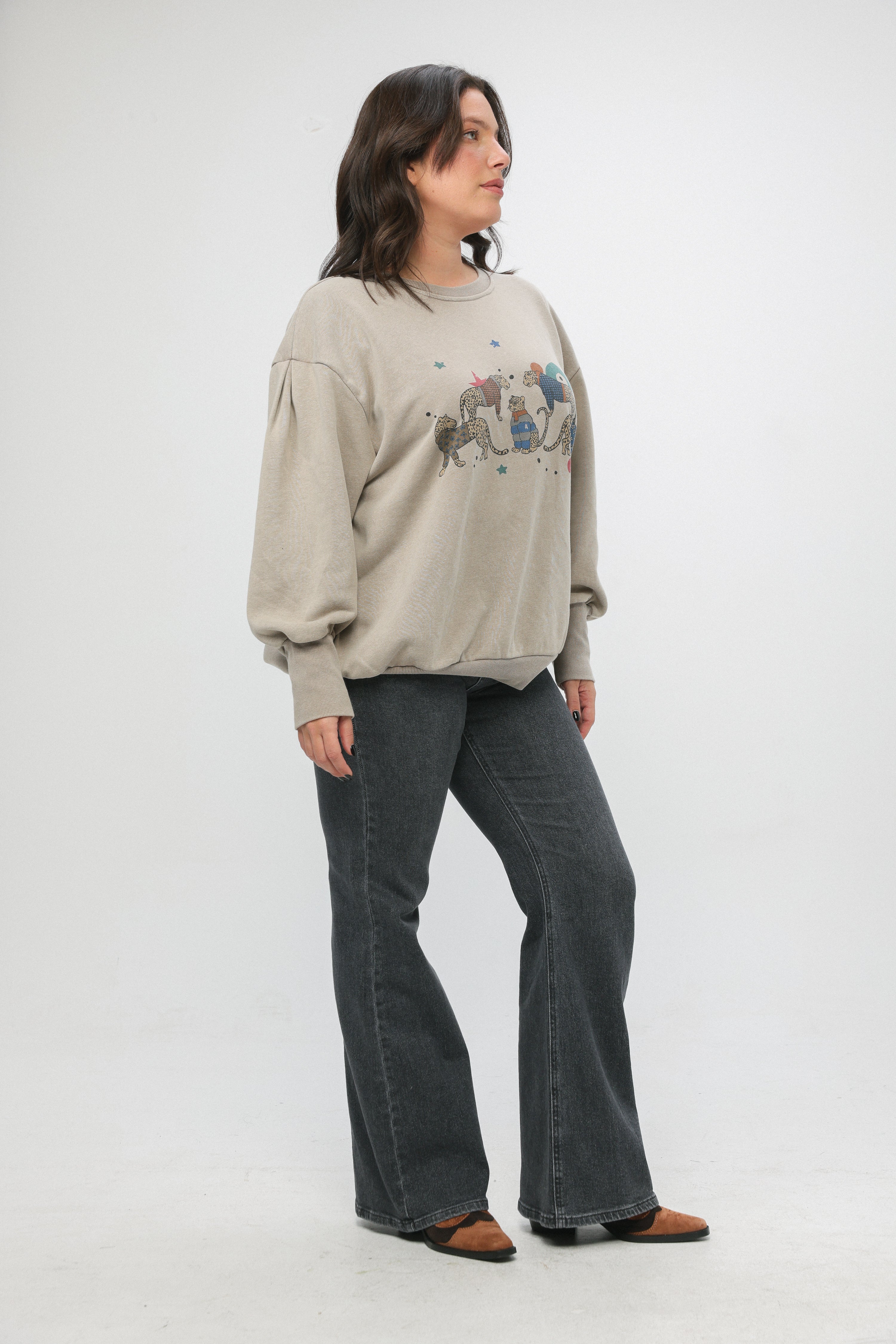 Hello Mocha Sweatshirt – SEESTARZ