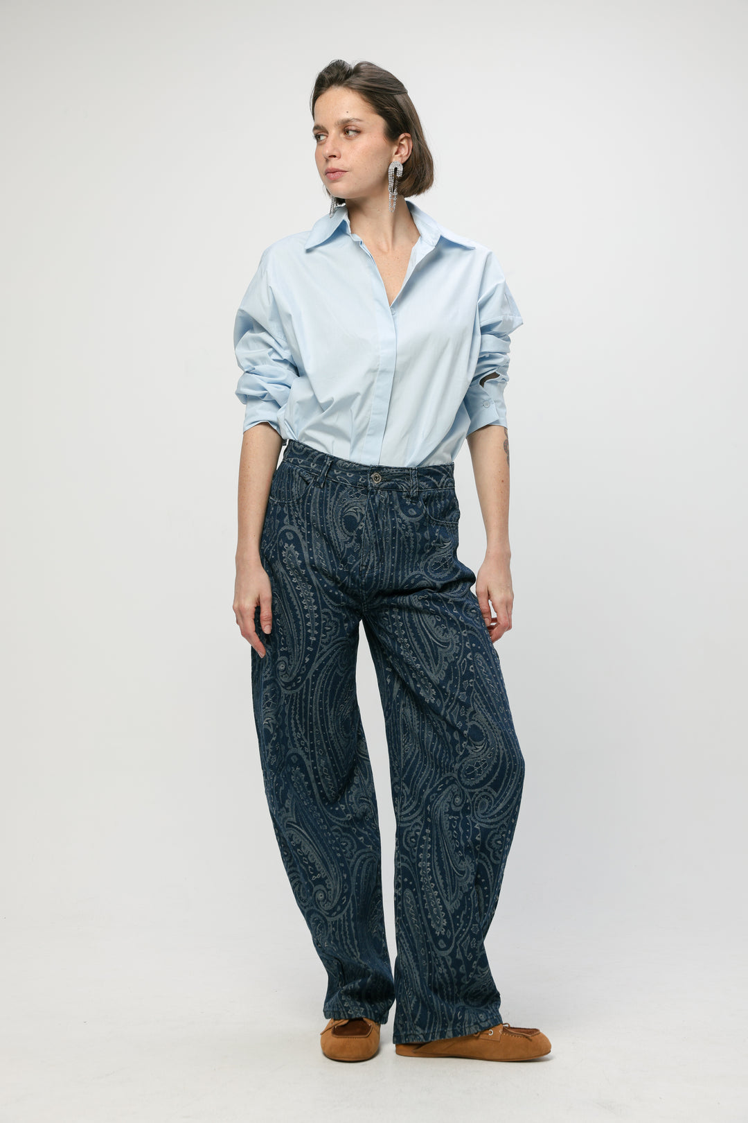 Classic Light Blue Buttoned Shirt