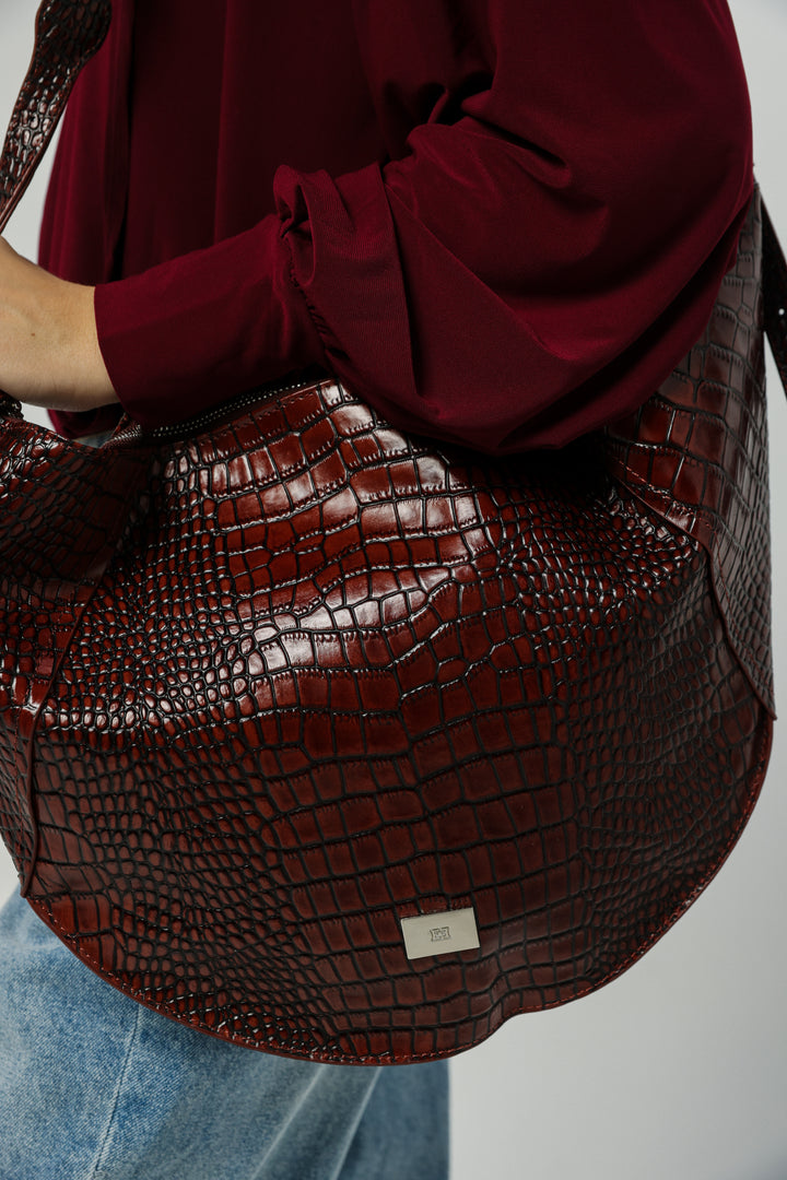 Curved Wine Shoulder Bag