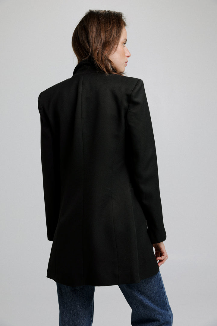 ז'קט בלייזר לנשים דגם Slim Black Blazer גב