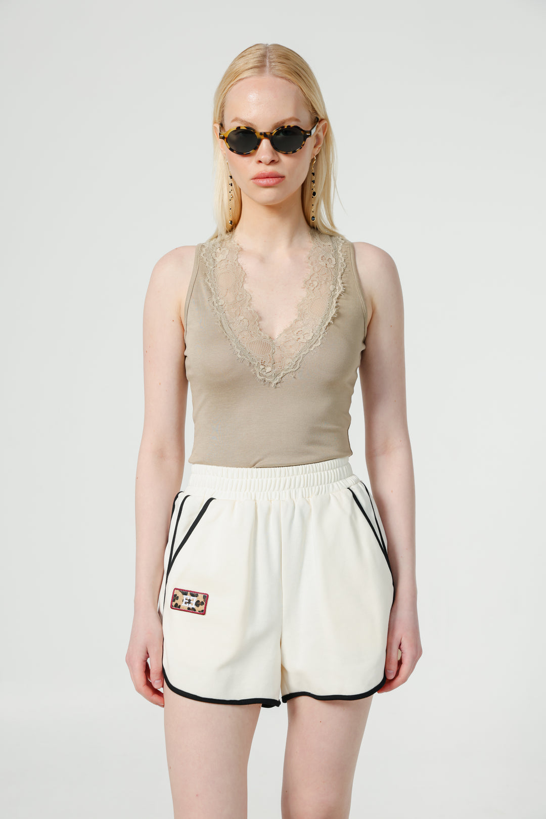 Island Cream Shorts