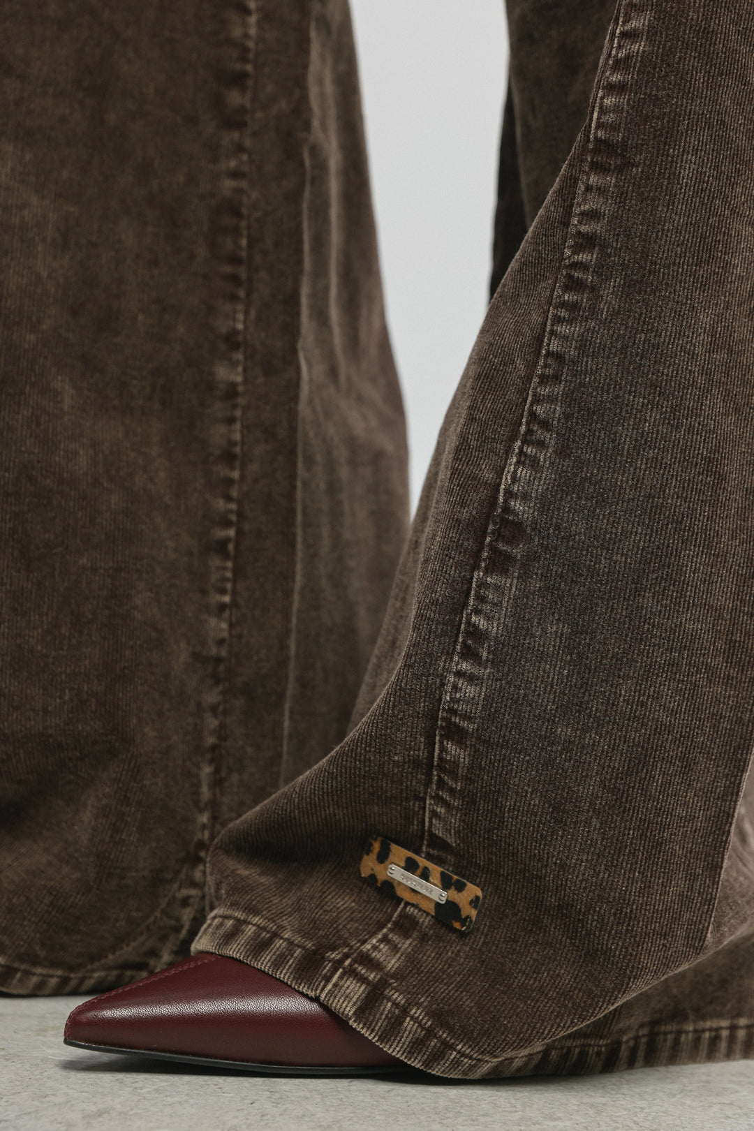 מכנס קורדרוי חום רגל רחבה 546 Brown Corduroy Denim