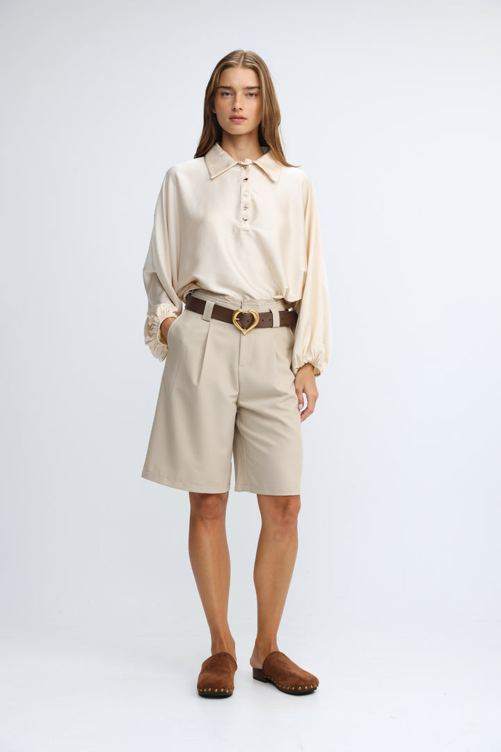 Pleated Tailored Beige Bermuda Shorts