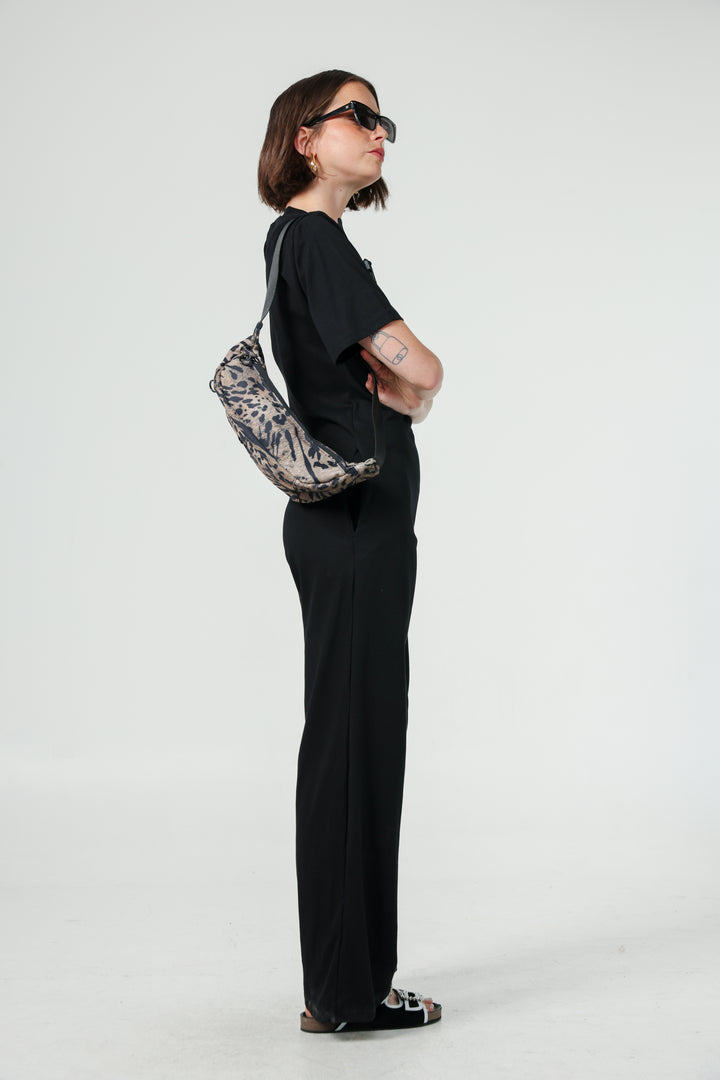תיק חגורה בגוון מנומר בהיר EE Light Leopard Belt Bag 