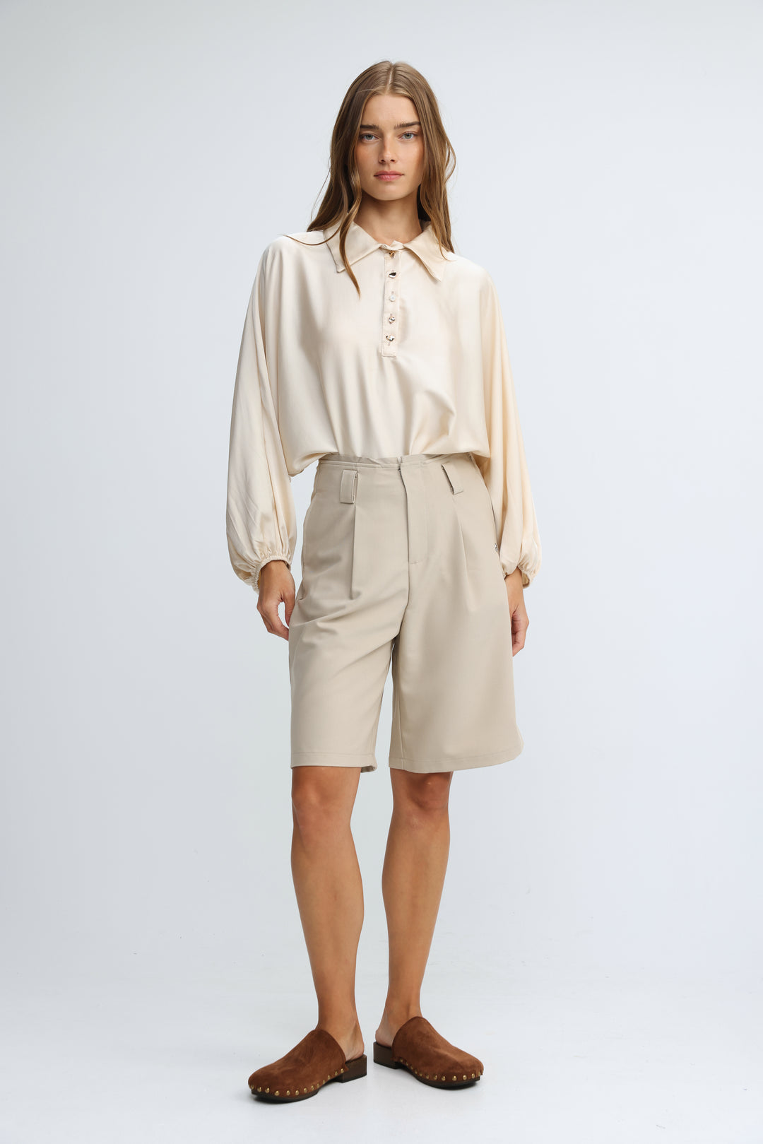 Pleated Tailored Beige Bermuda Shorts