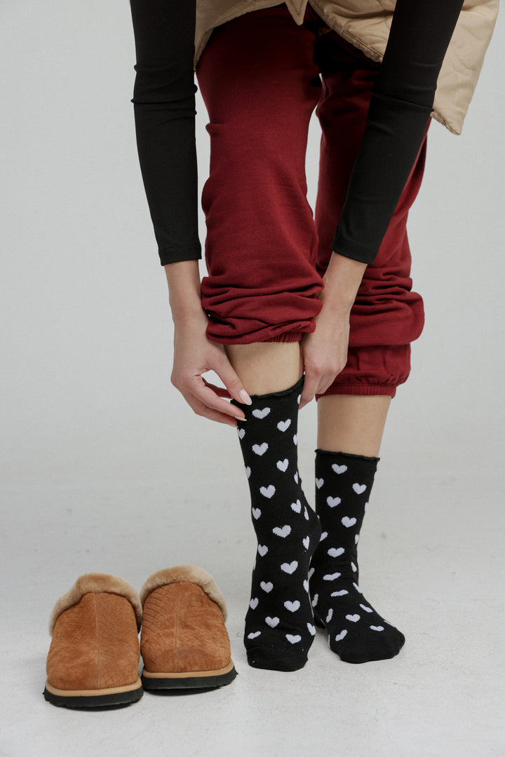 EE Black Hearts Socks