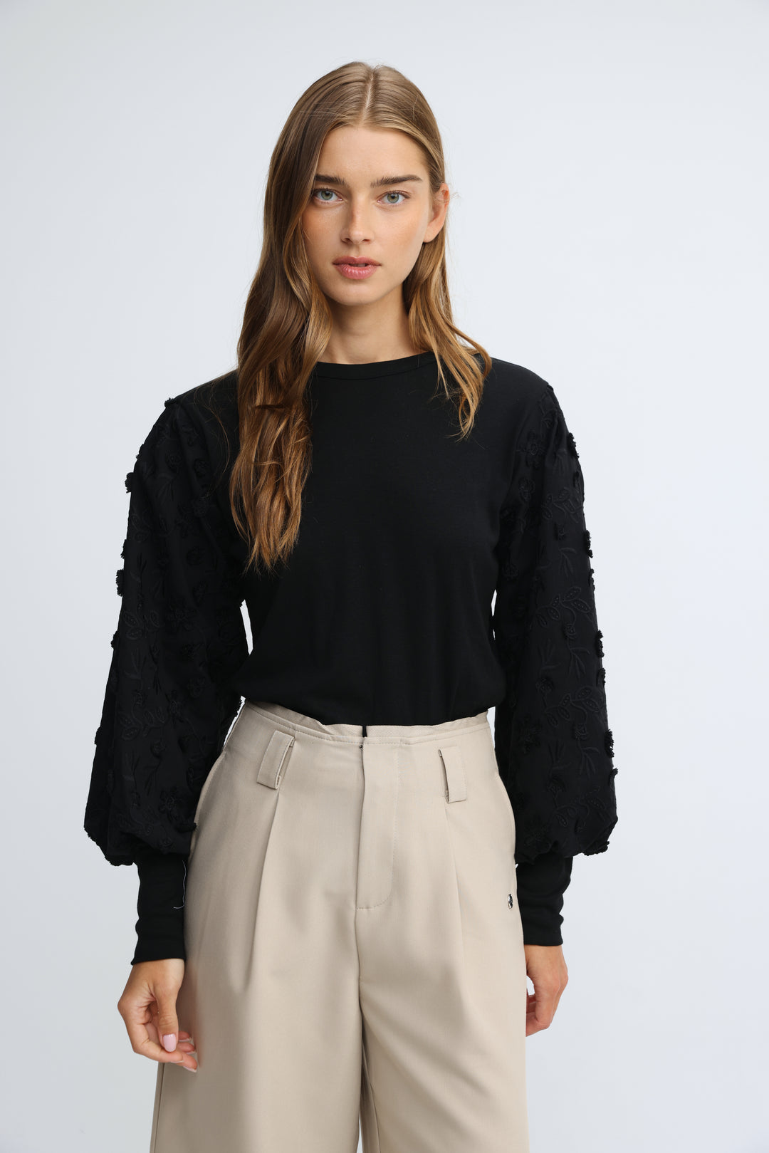 Presentation Black Shirt