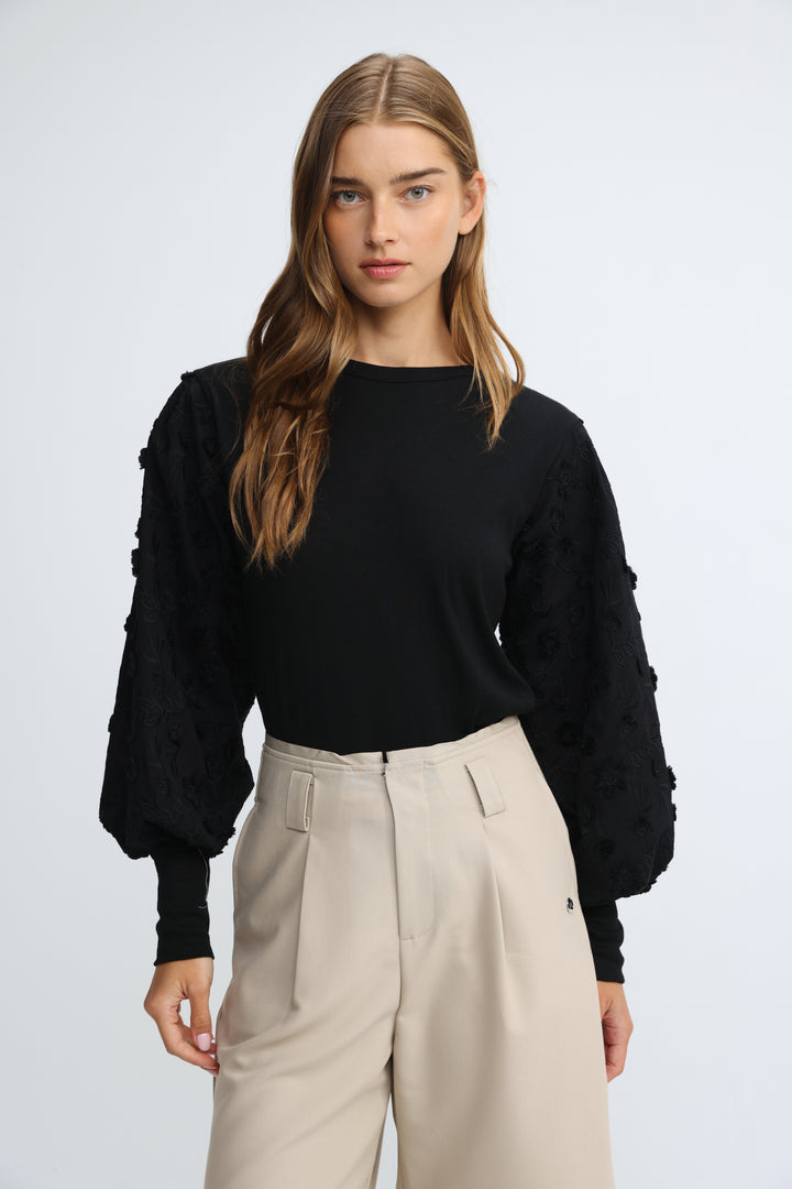 Presentation Black Shirt