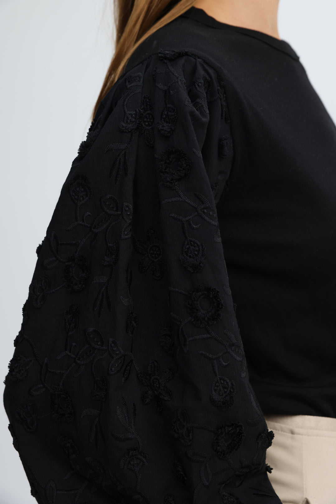Presentation Black Shirt