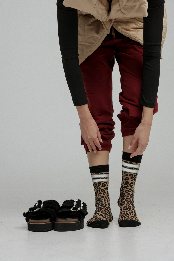 EE White Striped Leopard Socks