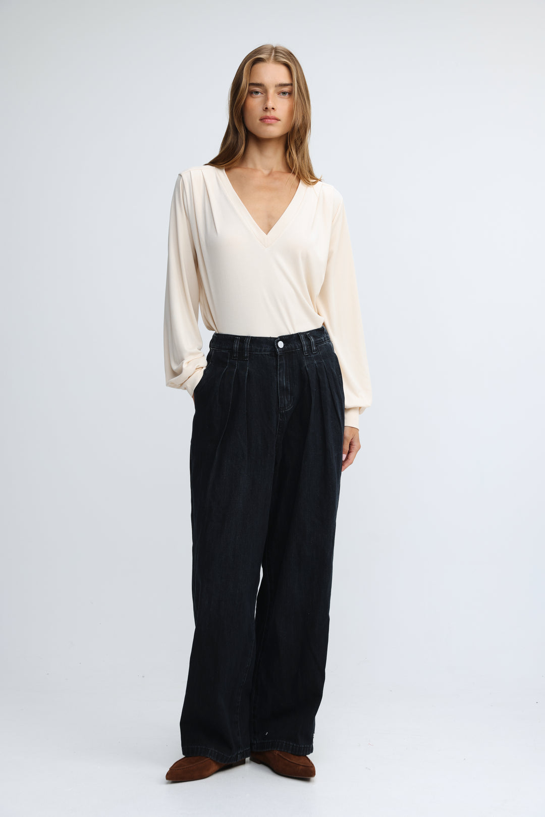 Just V Cream Shirt