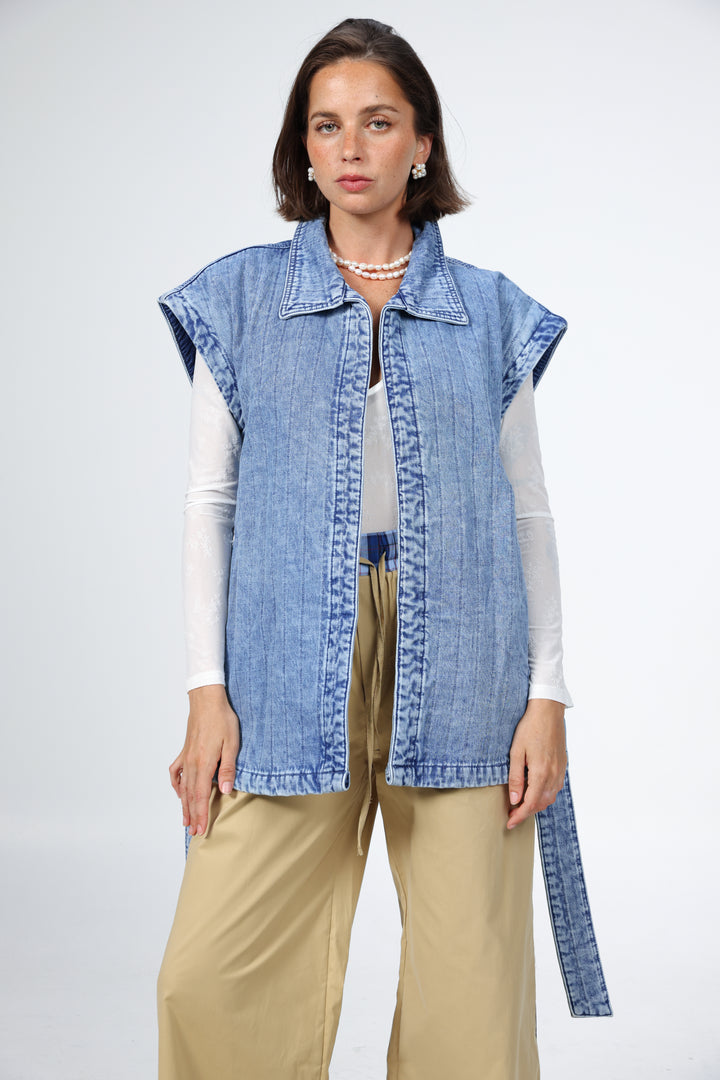 ווסט ג'ינס עם טקסטורה מרופדת Jeruz Light Blue Denim Vest