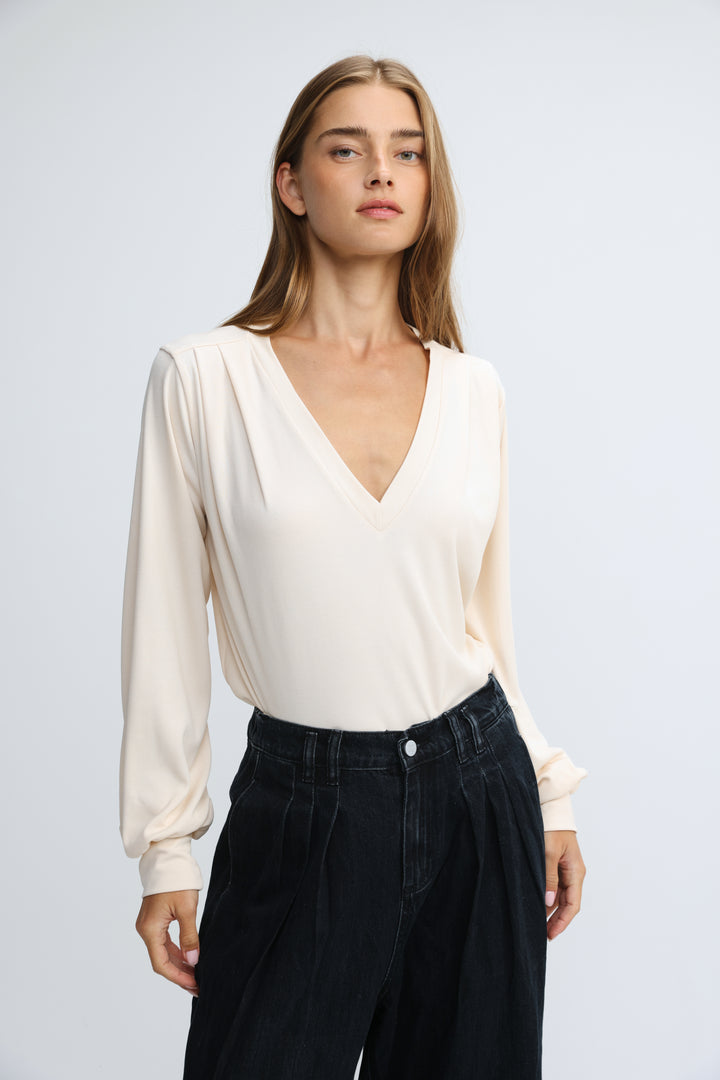Just V Cream Shirt