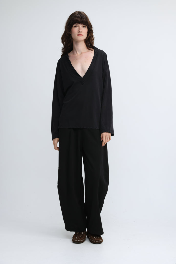 Clean62 Black V Shirt