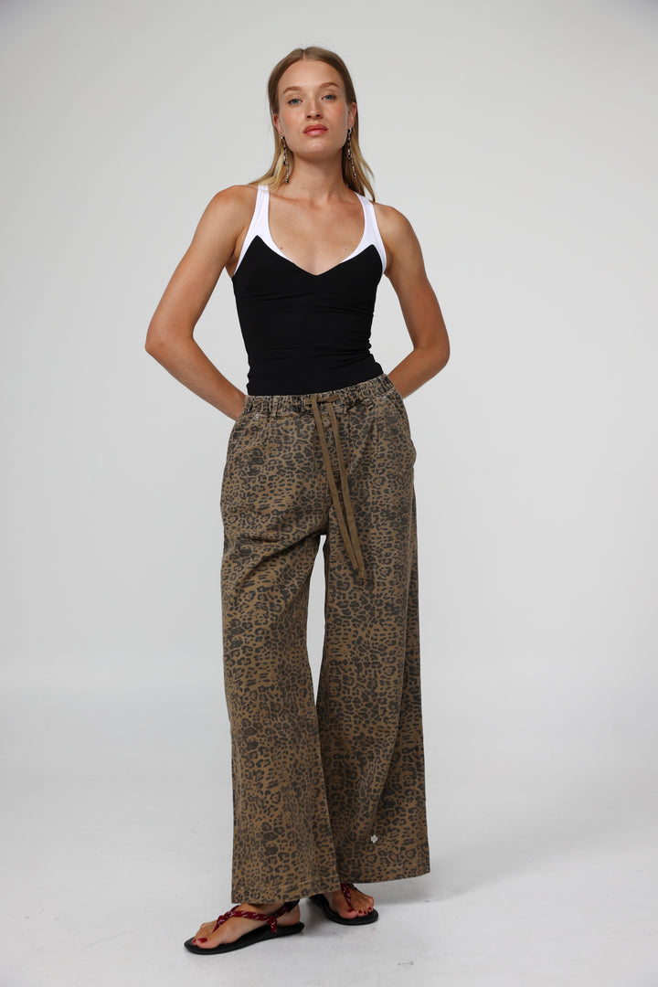 Sheinkin Leopard Wide Denim