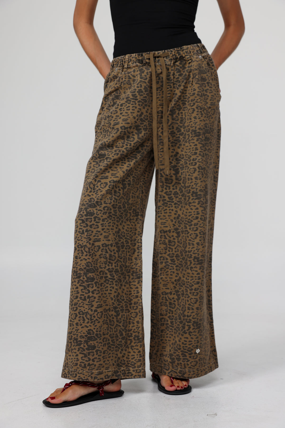 Sheinkin Leopard Wide Denim