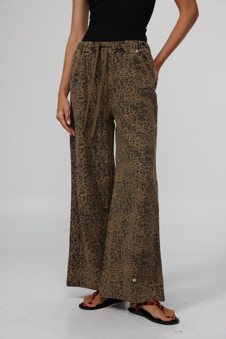 Sheinkin Leopard Wide Denim