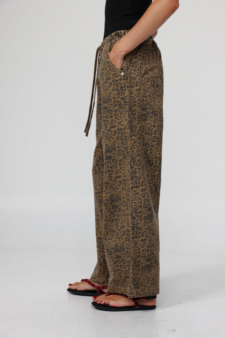 Sheinkin Leopard Wide Denim
