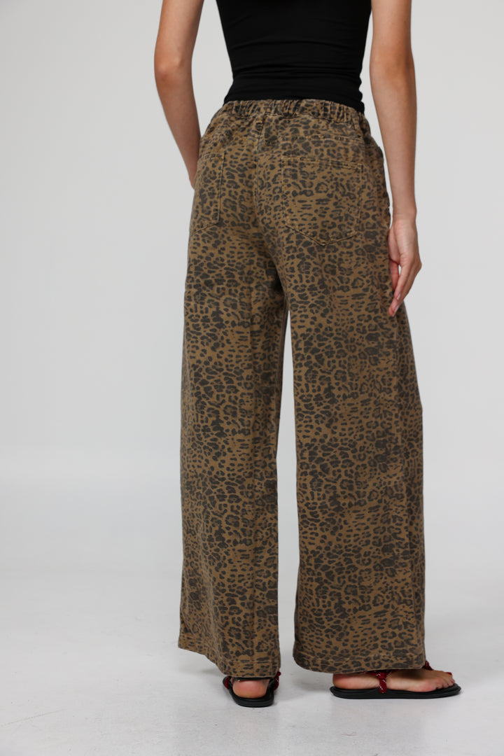 Sheinkin Leopard Wide Denim