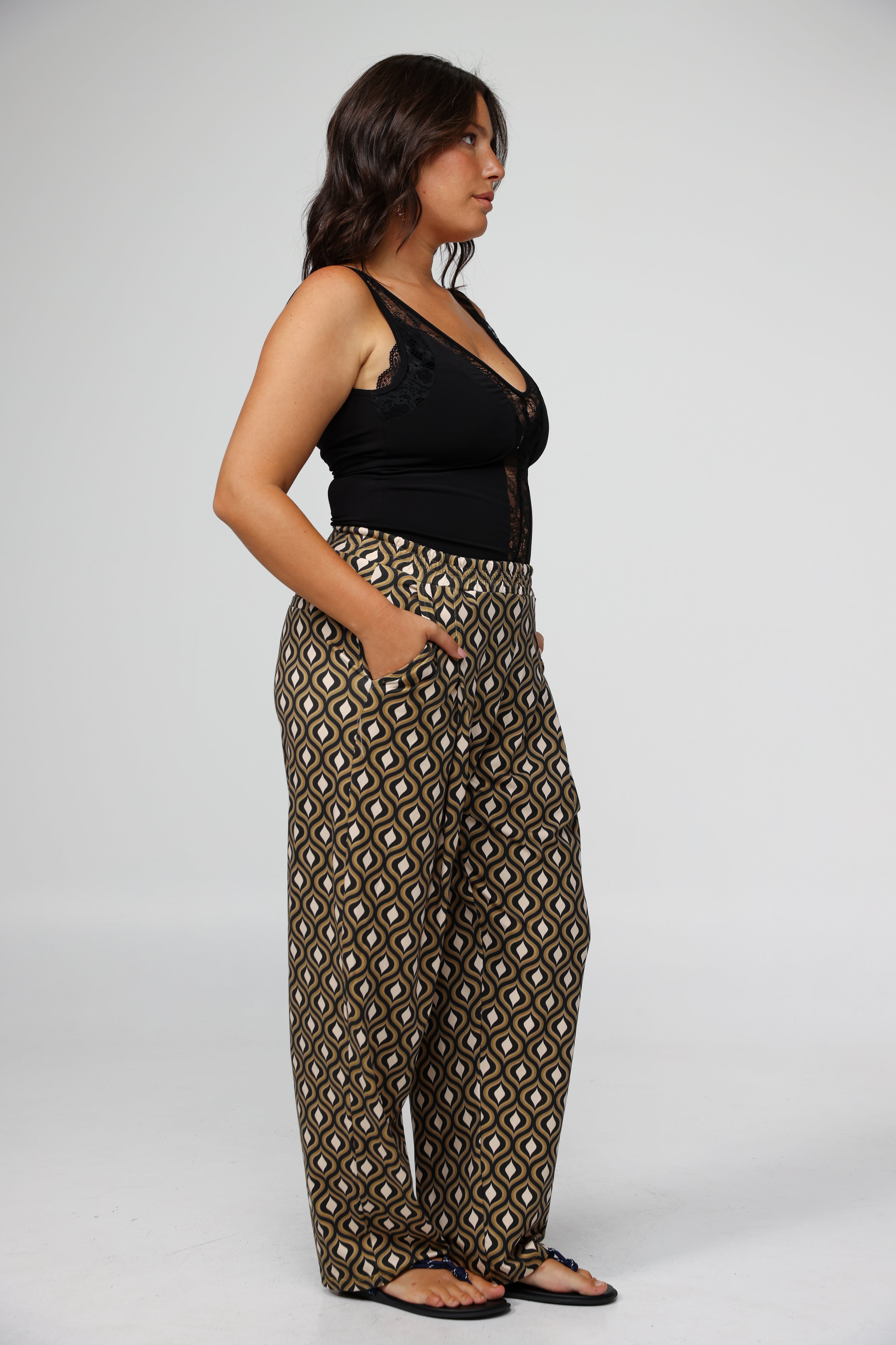 【SCENERITY】Raised Folding Jogger Pants Transform Leopard Joggers – SEESTARZ