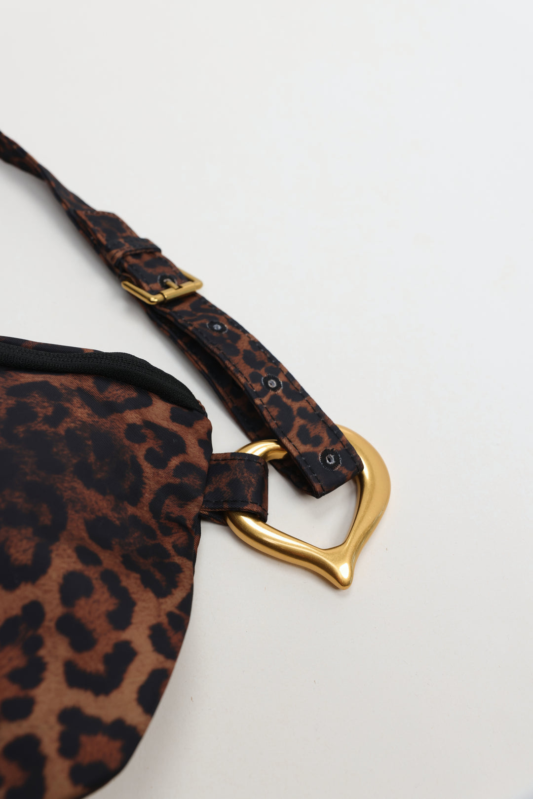 Heart Buckle Leopard Belt Bag