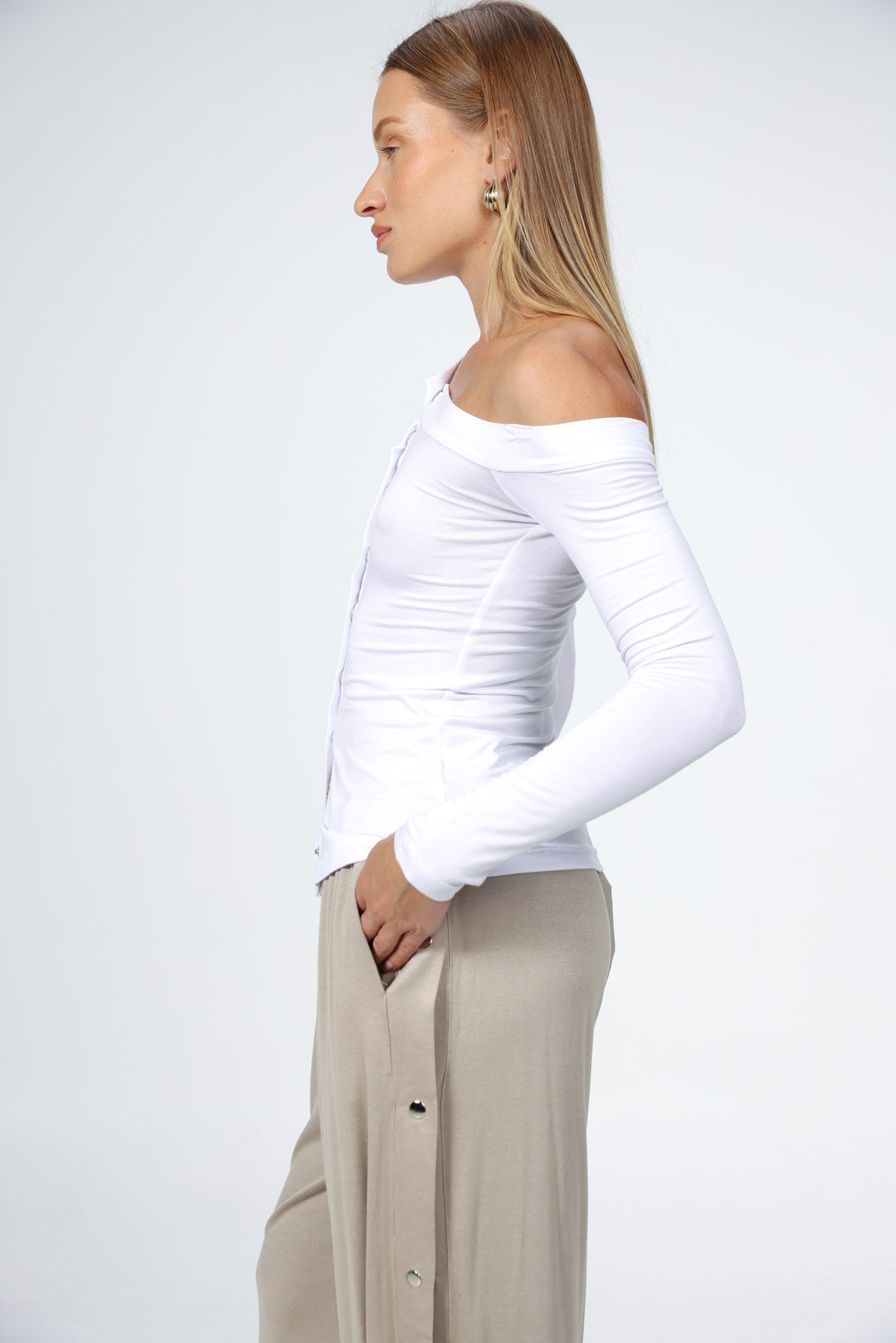 Luna Snaps White One Shoulder Top