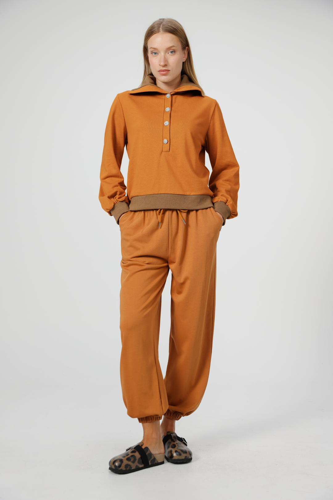 Clouding Camel Sweatshirt