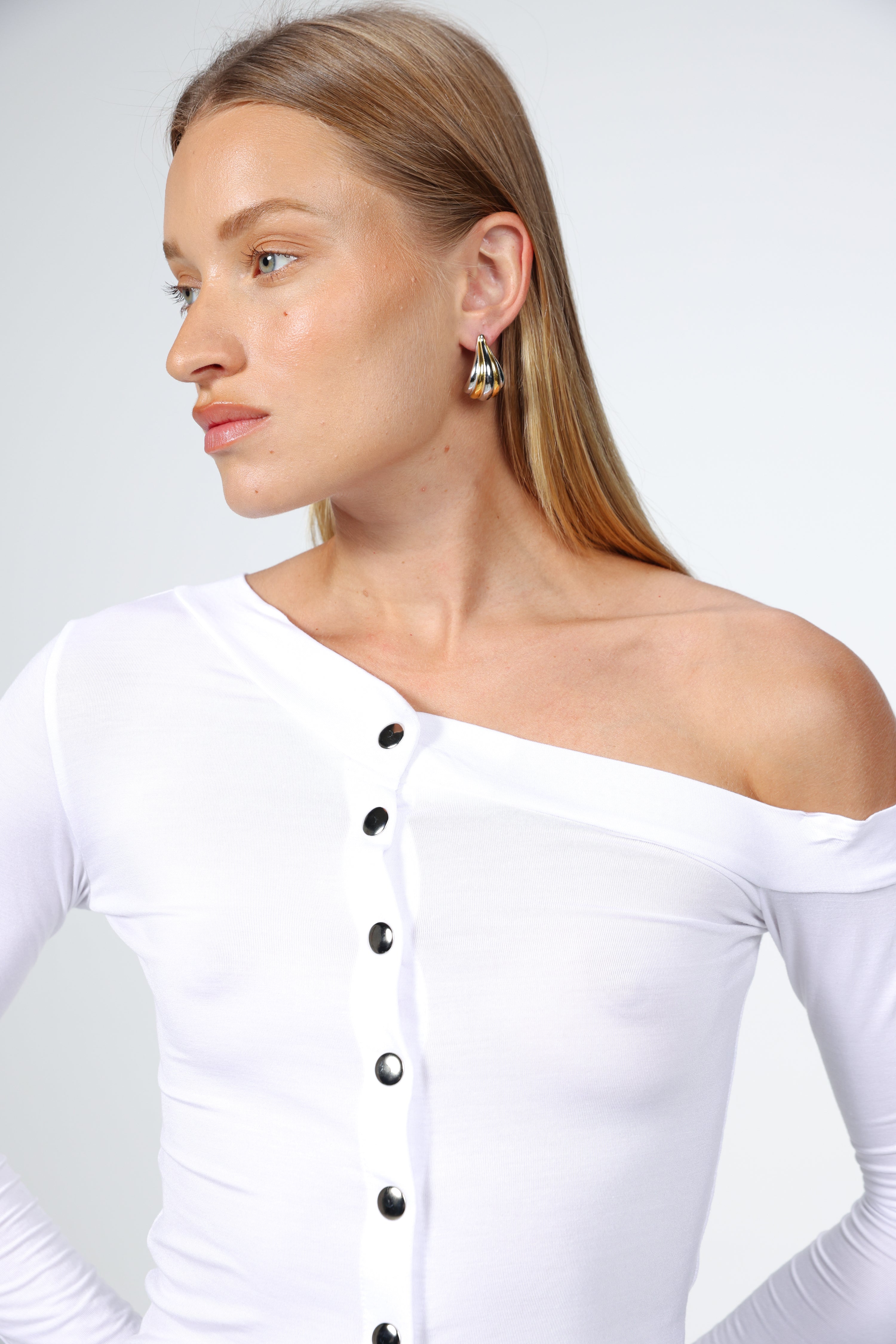 Luna Snaps White One Shoulder Top – SEESTARZ