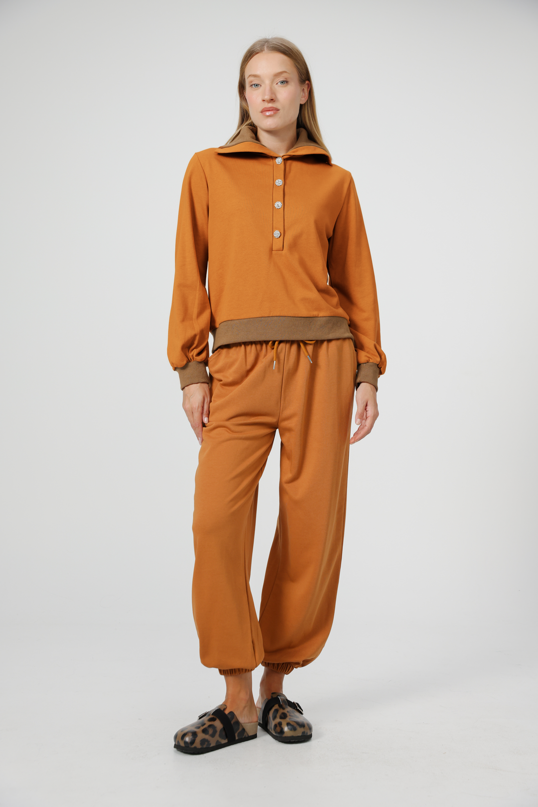 Clouding Camel Sweatshirt