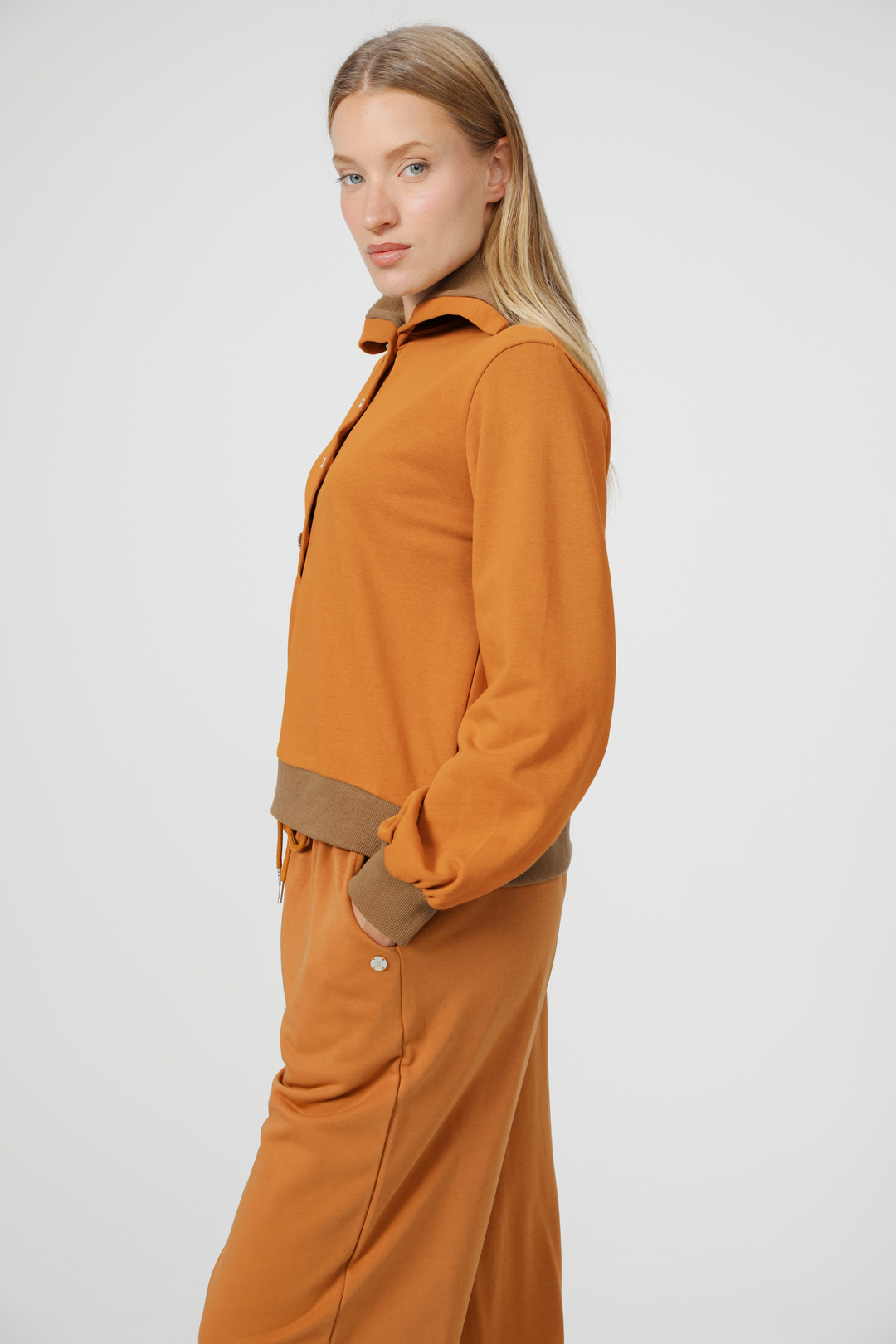 Clouding Camel Sweatshirt