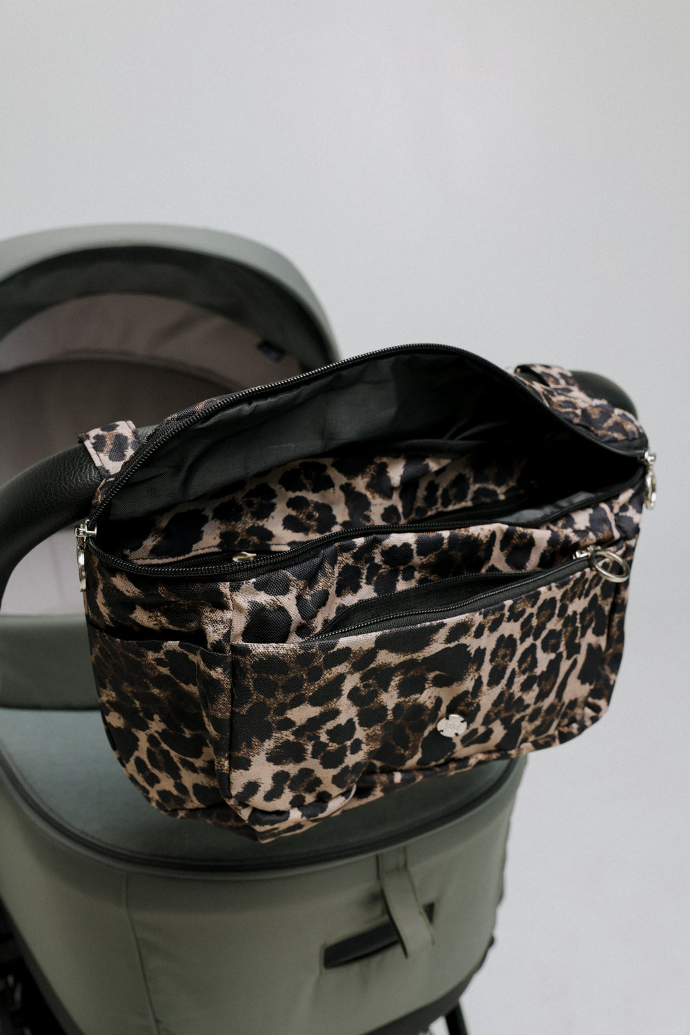 Leopard Stroller Organizer Bag תיק מנומר לעגלה 