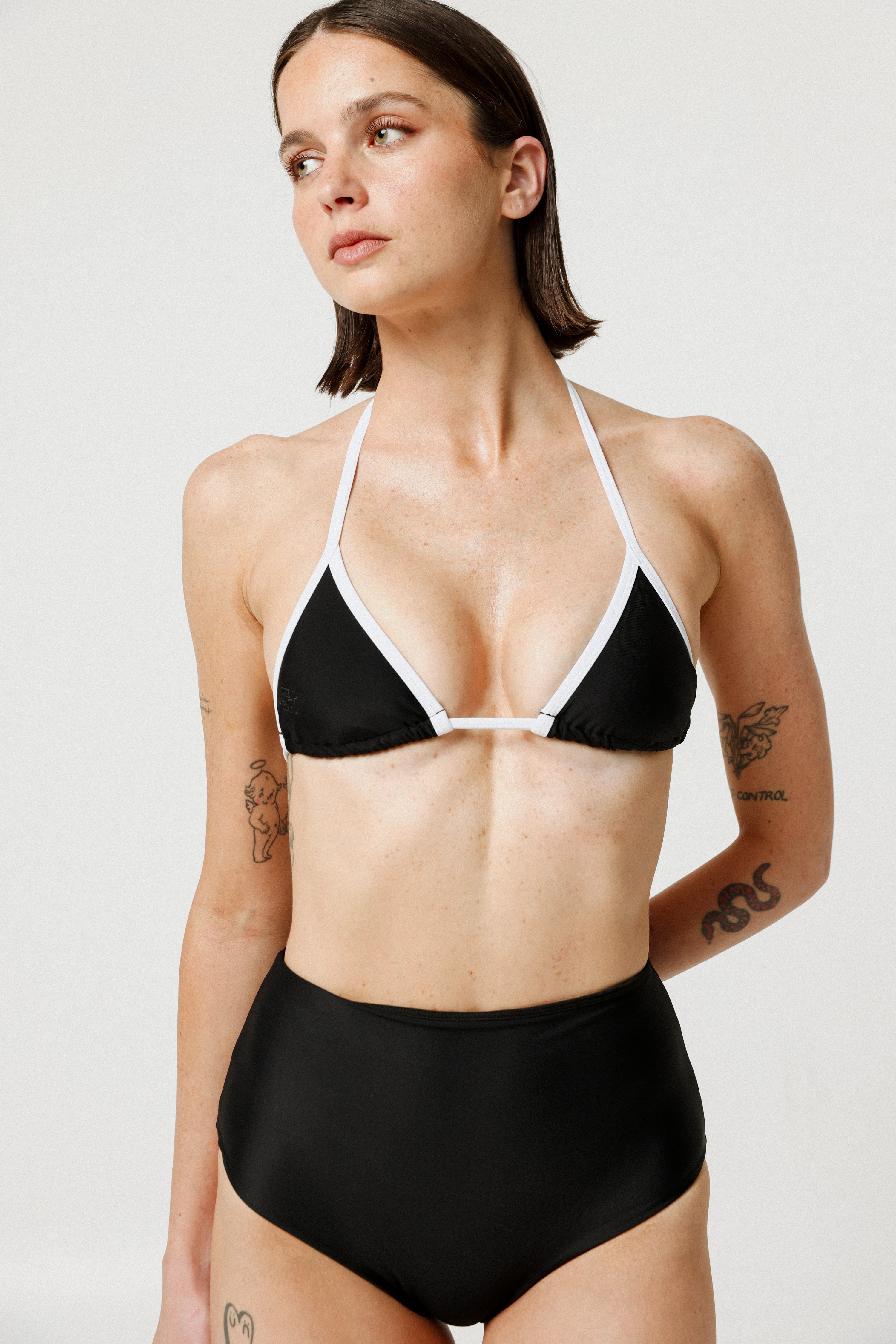 Lily Black Bikini Top – SEESTARZ