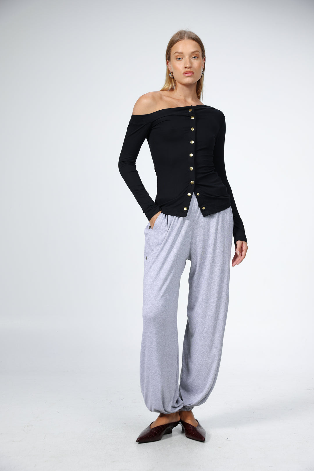 Luna Snaps Black One Shoulder Top
