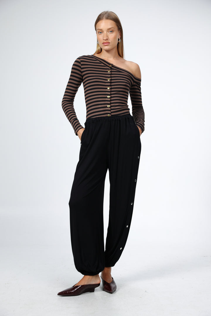 Swan Black Snap Joggers